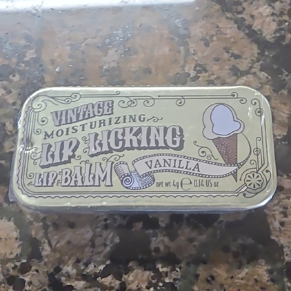 Vintage Moisturizing Lip Licking Lip Balm